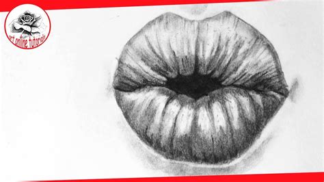 how to draw kissing lips easy