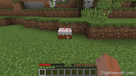 how to eat cake in minecraft pe