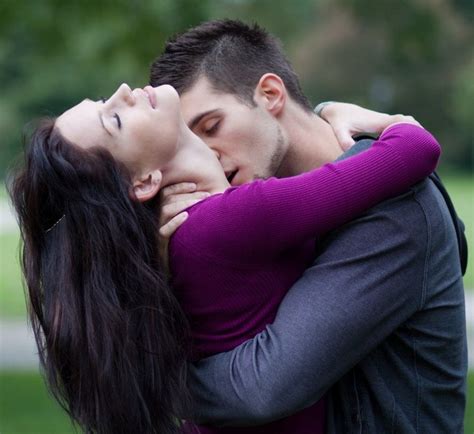 how to kiss a girl passionately and romantically