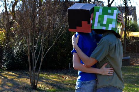 how to kiss on minecraft