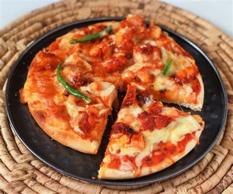 how to make TIKKA PIZZA Easy recipe by KLT FOODs pizza recipe