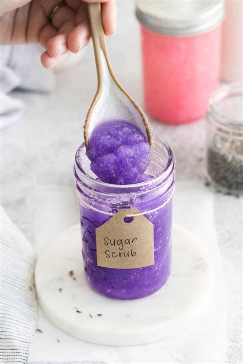 how to make a diy sugar scrub without