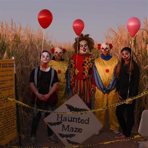 how to make a haunted corn maze