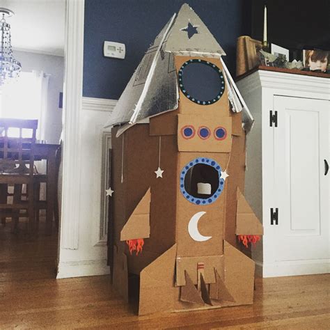 how to make a rocket ship out of cardboard