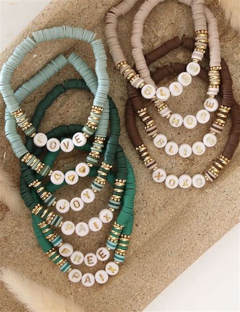 how to make alphabet bracelets