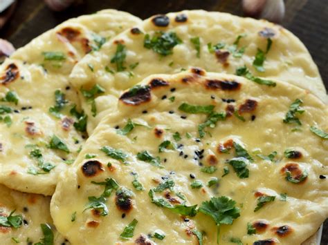 how to make amritsari kulcha