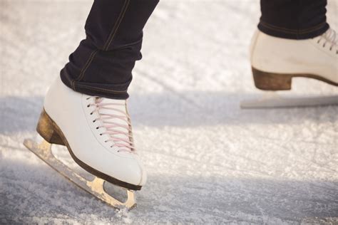 how to make ice skates look old quickly