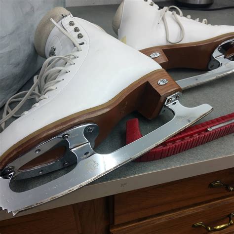 how to make ice skates look older