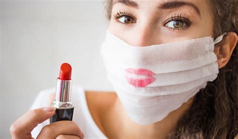how to make lipstick mask proof mask