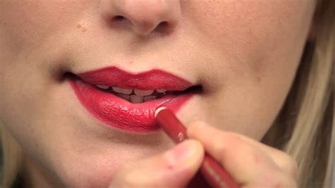 how to make matte lipstick last longer men