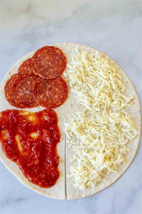 how to make pizza with a wrap