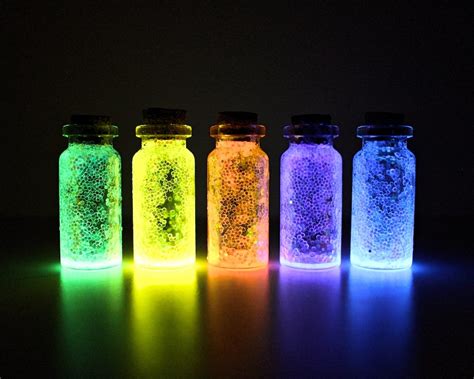 How To Make Your Own Glow Sticks Science Glow Stick Science Experiment - Glow Stick Science Experiment