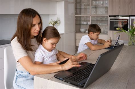 how to monitor your childs internet activity free