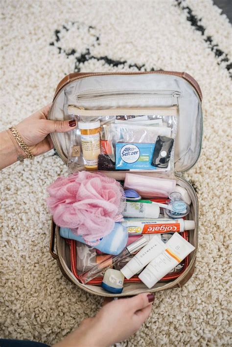how to pack toiletries in suitcase