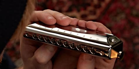 How To Play A Harmonica For Beginners