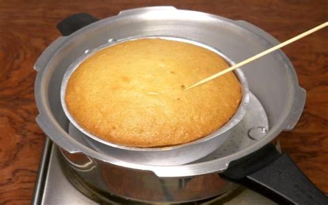 how to prepare cake in cooker