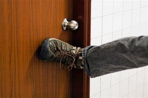 how to properly kick down a door knob