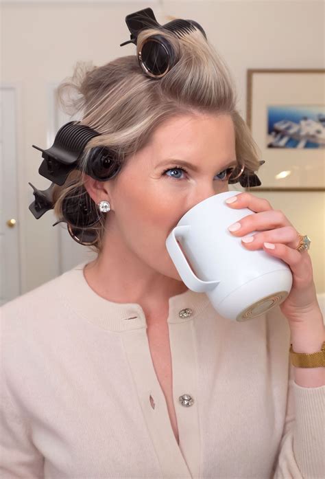 how to put hot rollers in hair