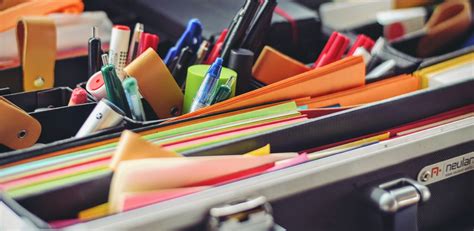 how to stay organized in high school