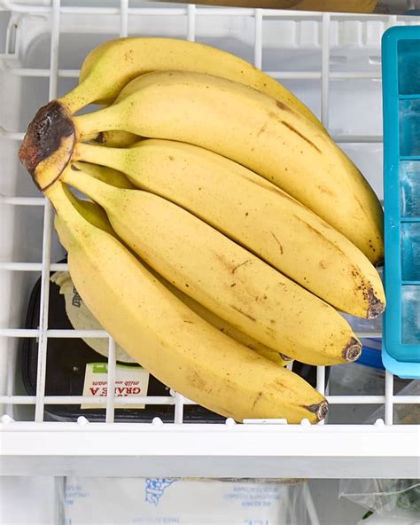 how to store bananas in freezer