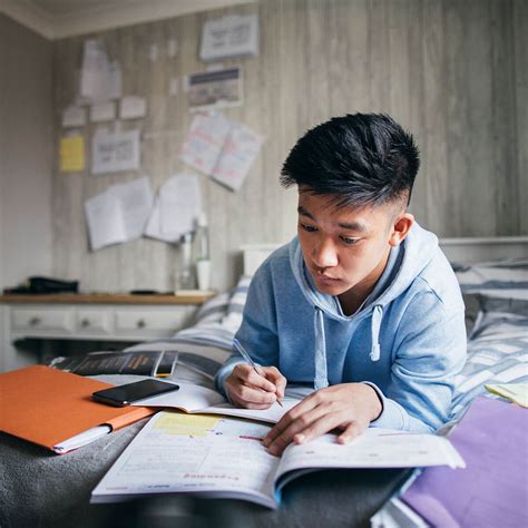 how to study in college