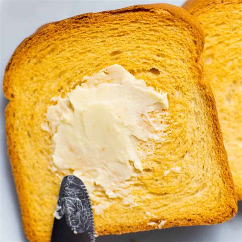 how to toast frozen bread in oven