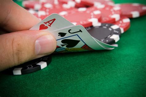 how many decks do online casinos use in blackjack