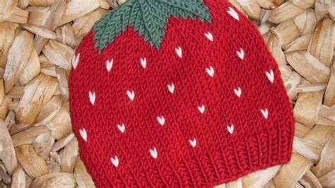 Full Download How To Crochet A Little Hat Strawberry The Innocent Big Knit 