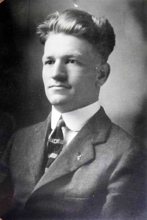 Howard E