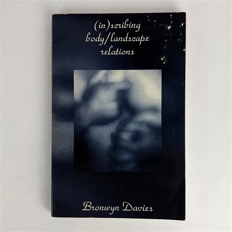 (In)scribing Body/Landscape Relations