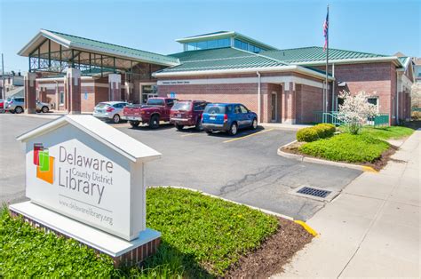 TREASURES OF THE UNIVERSITY OF DELAWARE LIBRARY