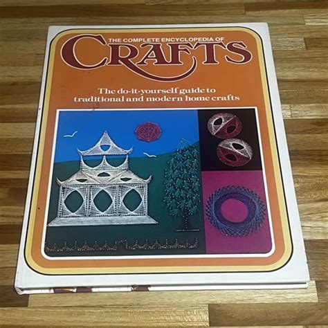 The Complete Encyclopedia of Crafts, Volume 3