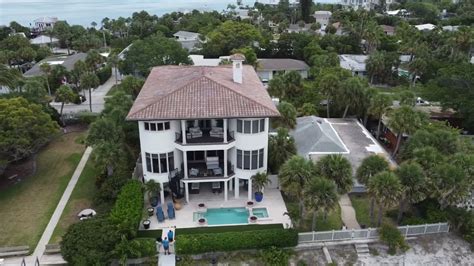 Hulk Hogan's Luxurious Clearwater Mansion: A Glimpse into the Life of a Wrestling Icon