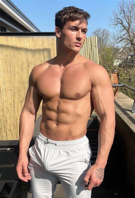 hung nude men