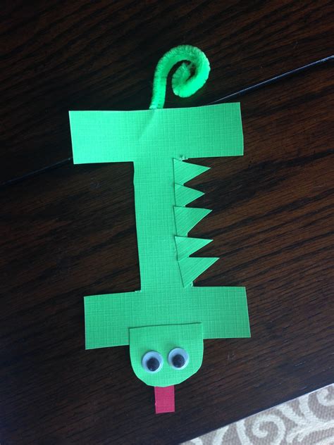 I Is For Iguana Craft With Printable Letter Letter I Is For - Letter I Is For