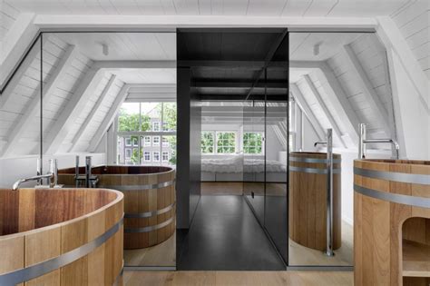 I29 Enlivens 17th Century Canal House In Amsterdam Dutch House Interior Design - Dutch House Interior Design