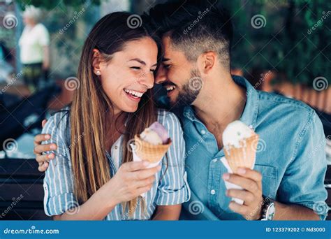 icecream couple