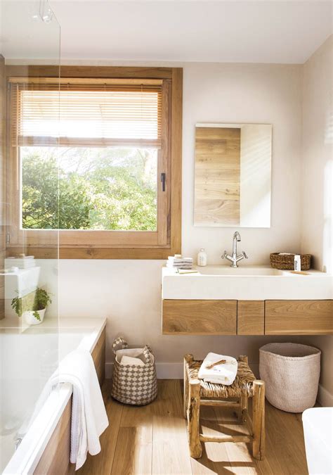 Ideas de baños gris, blanco y madera: Elegancia y calidez combinadas