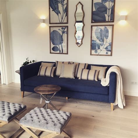 Ideas de decoración para salones con sofá azul: ¡inspírate!
