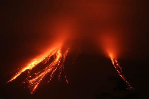 Full Download Il Meteorite E Il Vulcano Come Si Estinsero I Dinosauri 