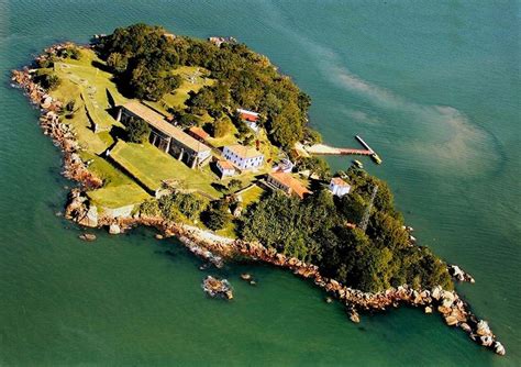 Ilha De Anhatomirim