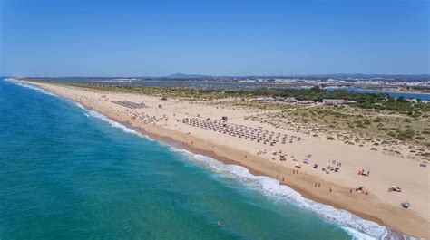 ilha de tavira beach