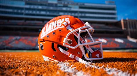 illinois helmets