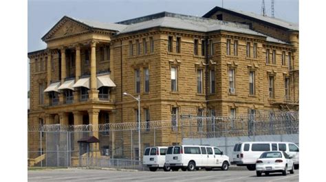 illinois prisons