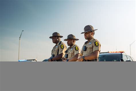 illinois state trooper