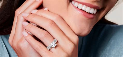Imágenes de anillos de compromiso: Guía visual para encontrar el anillo perfecto