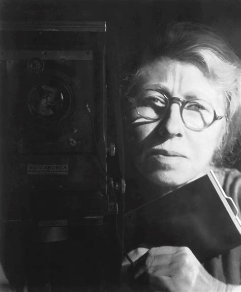 imogen cunningham biography summary organizer