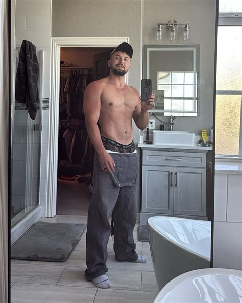 imreadyfreddy creator profile