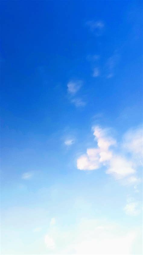 Indahnya Langit Biru Dengan Awan Putih Dan Rahasia Warna Biru Langit Tua - Warna Biru Langit Tua