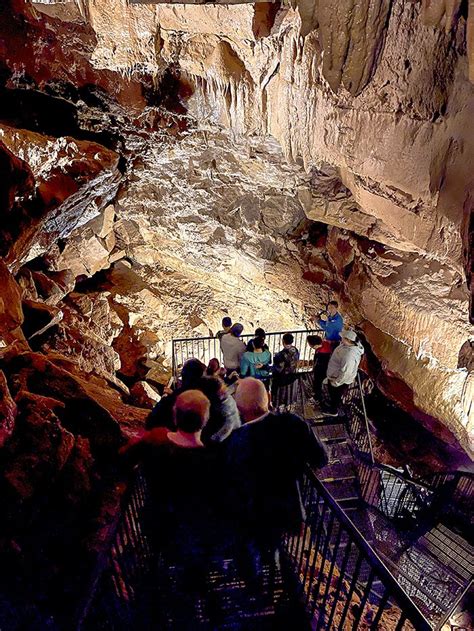 indiana caverns